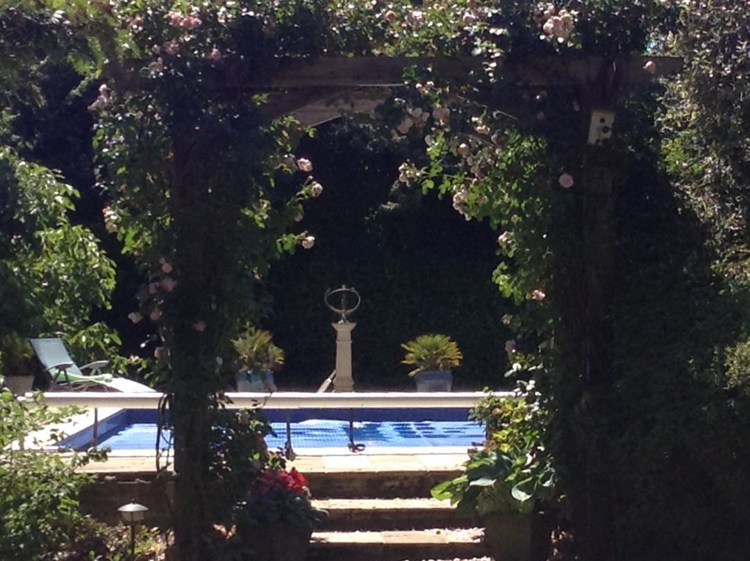 Ashen Bank B&B主图