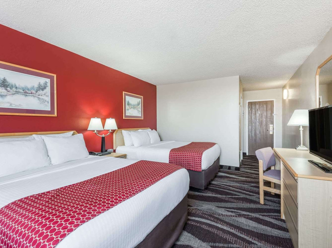 Days Inn by Wyndham Gillette主图