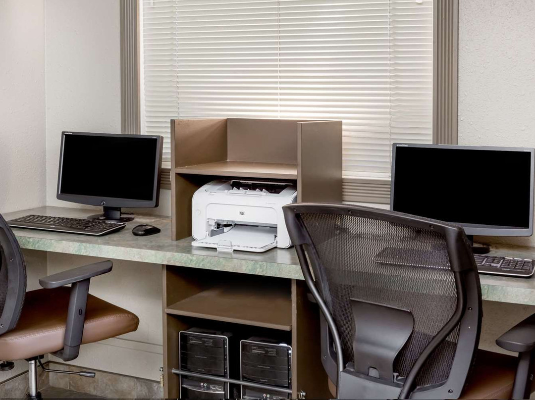 Super 8 by Wyndham Prince Albert主图