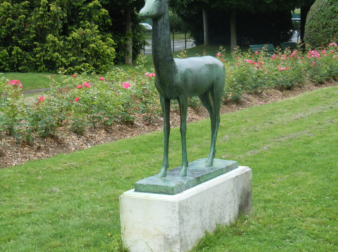 Statue La Gazelle景点图片