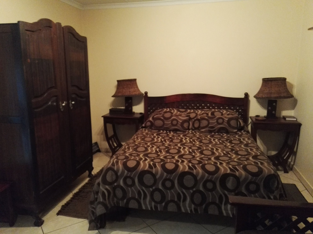 Selati 103 Guest Cottages主图