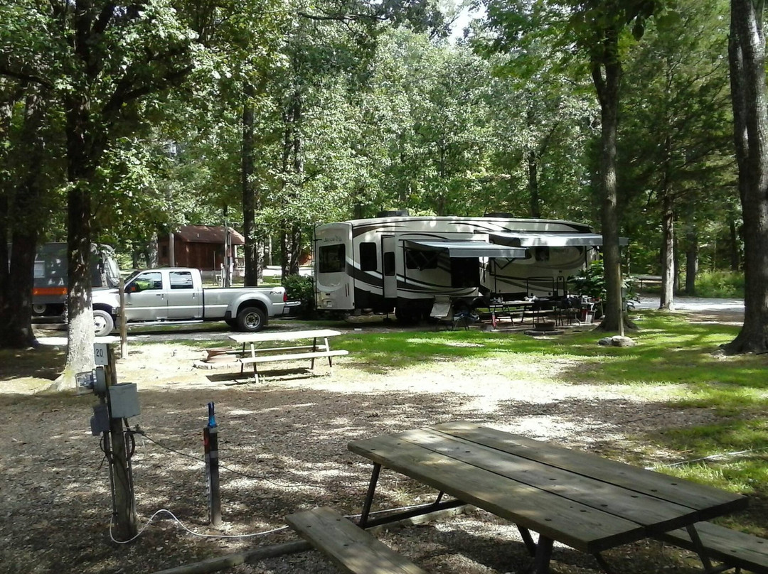 Shady Oaks Campground, RVs and Cabins