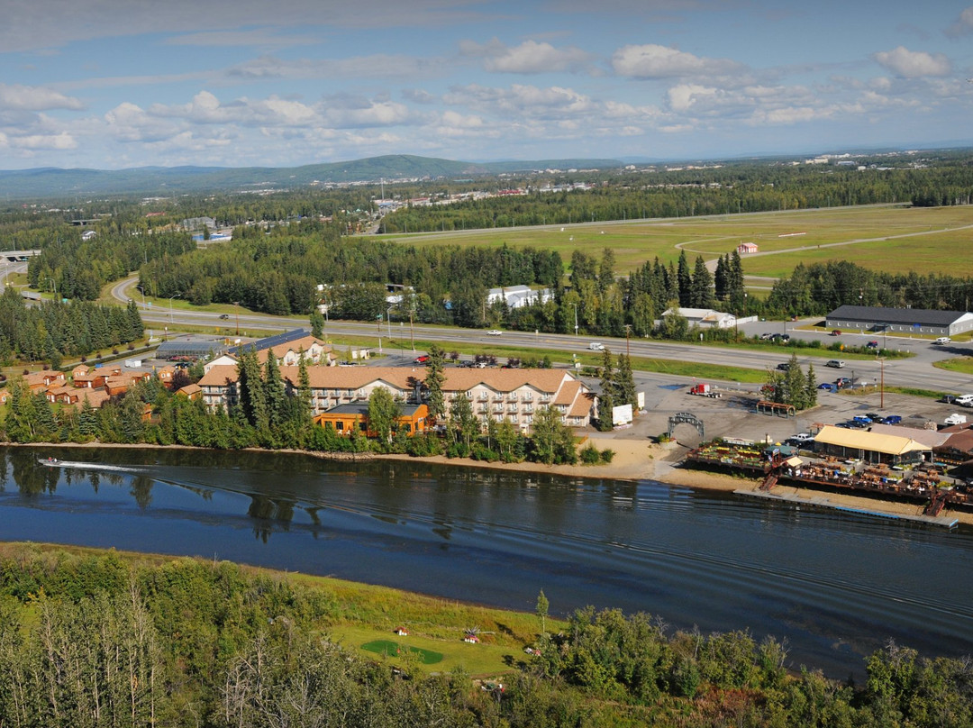 派克斯水畔旅馆主图