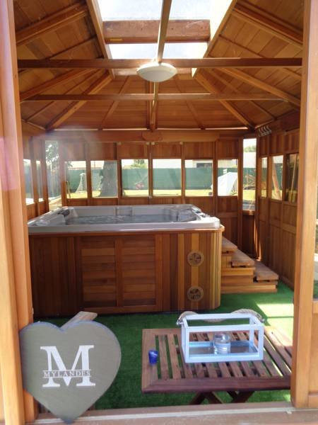 Le Clos Des Mylandes主图