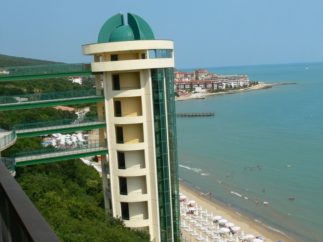 Hotel Paradise Beach Residence主图