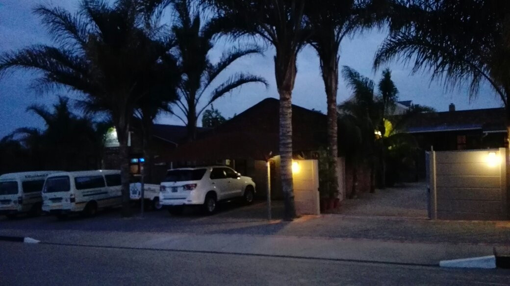 Rainbow Guest House & Tours主图