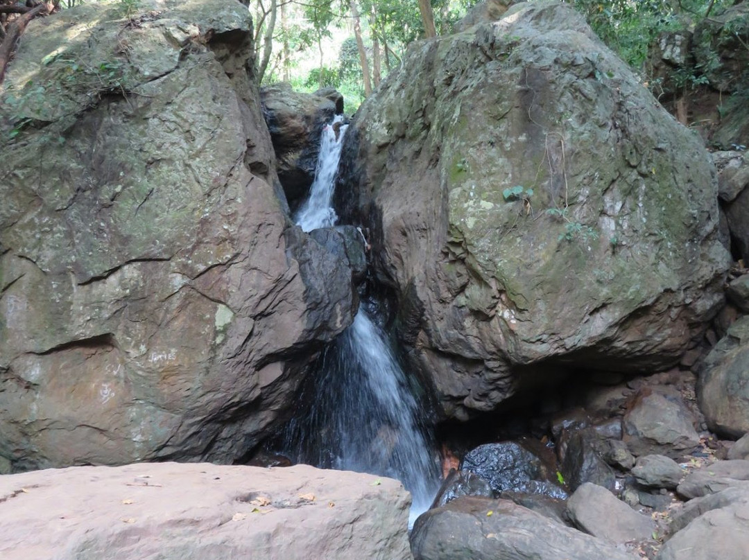 Rampa Waterfalls景点图片