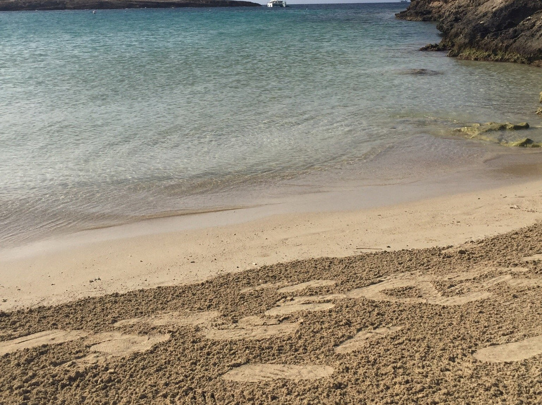Spiaggia di Portu Ntoni-兰佩杜萨必去景点