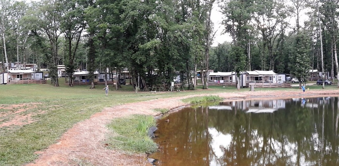 Saint-Avit-de-Vialard旅游攻略图片