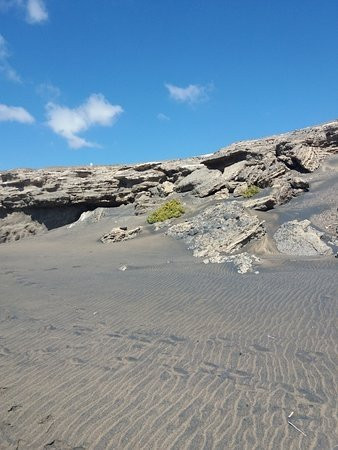 Playa La Solapa景点图片