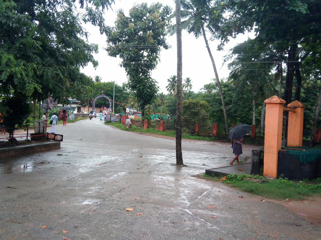 Kulathuppuzha Sastha Temple景点图片