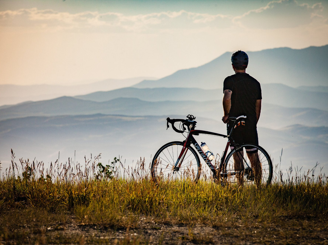 Clear Creek Adventures-Helper必去景点