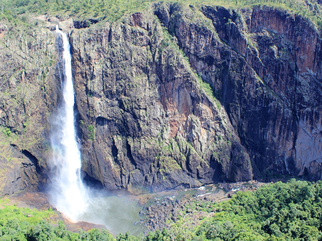 Wallaman Falls