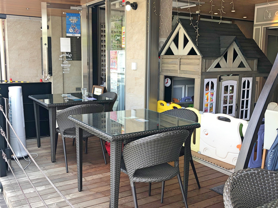 KITACOS Cafe  & Gardens