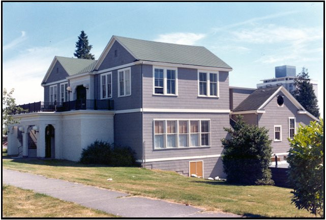 Monova: Archives Of North Vancouver-北温哥华必去景点