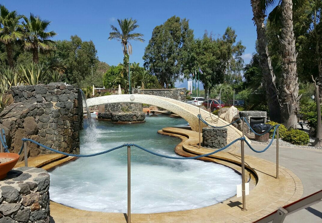 Lentia旅游景点-Oasi Della Salute Volcanic Mineral Pools