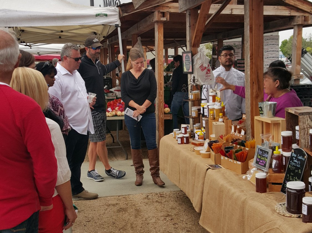 SoCo Farmers' Market-科斯塔梅沙必去景点