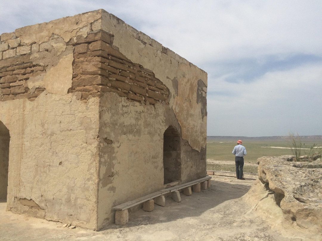 Cave-Ata Mosque Shakpak-Taushyq必去景点