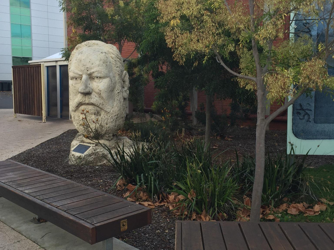 Sir John Forrest Monument-班伯利必去景点