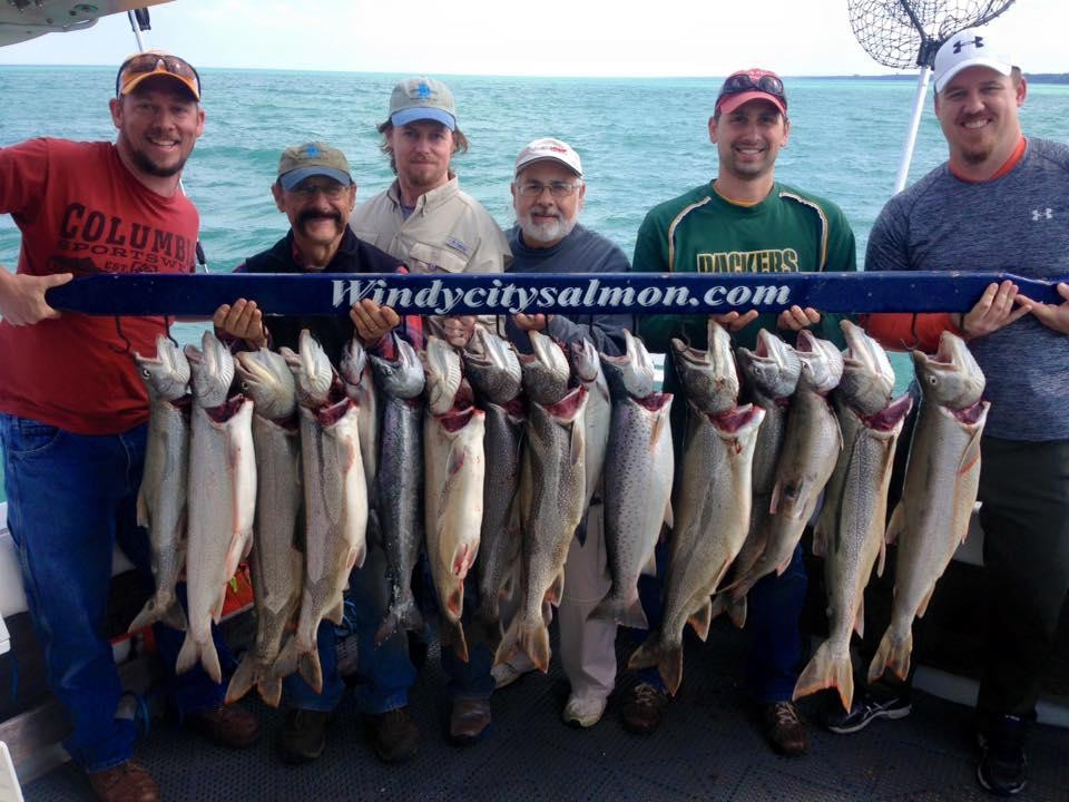 WindyCitySalmon-Waukegan必去景点