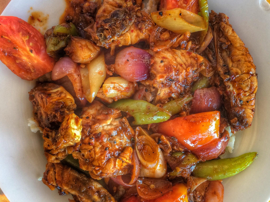 Pereliya餐馆和美食-Parrot's Paradise