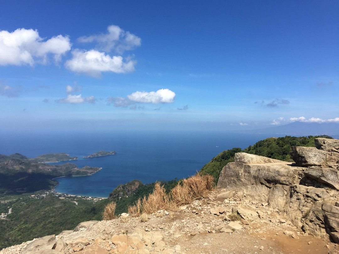 Mt Pico de Loro景点图片