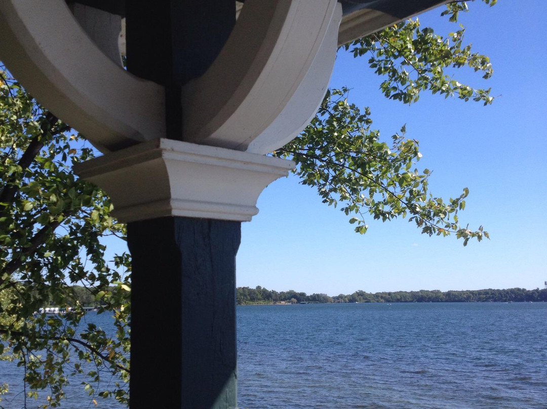 Noerenberg Memorial Gardens-Wayzata必去景点