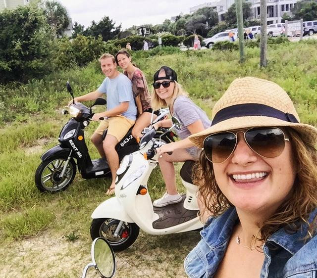 Port City Moped-棕榈岛必去景点