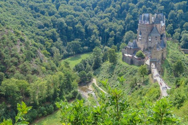 Zur Burg Eltz-客卧
