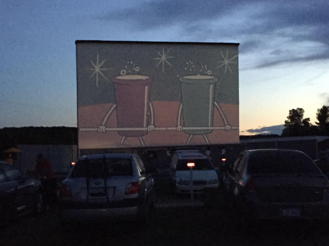 Cherry Bowl Drive-In Theatre景点图片