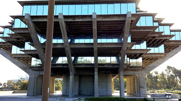 Geisel Library-拉荷亚必去景点