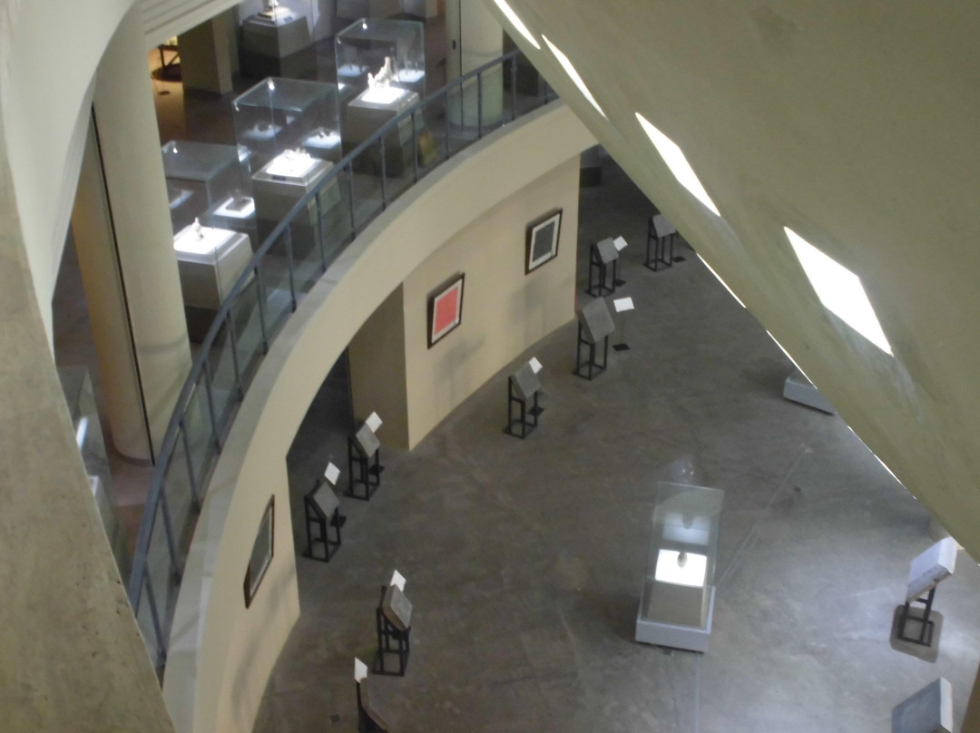 龙门博物馆-洛阳市必去景点