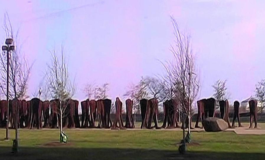Agora Sculptures-芝加哥必去景点