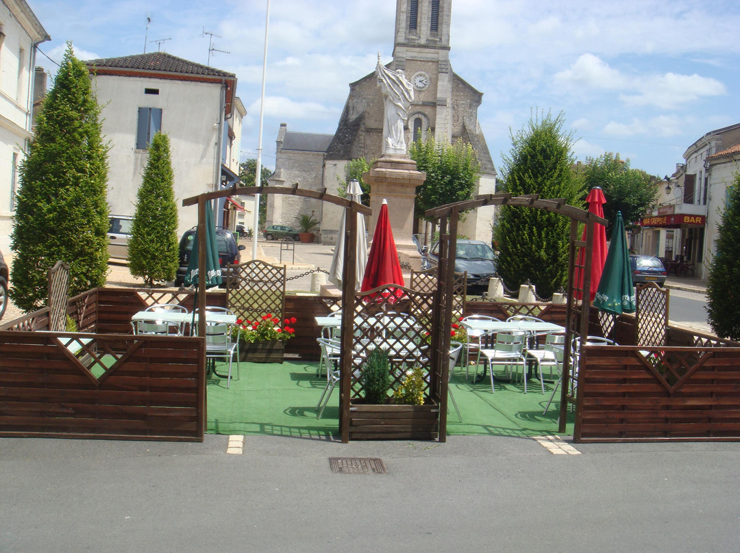 Saint-Etienne-de-Puycorbier旅游攻略图片