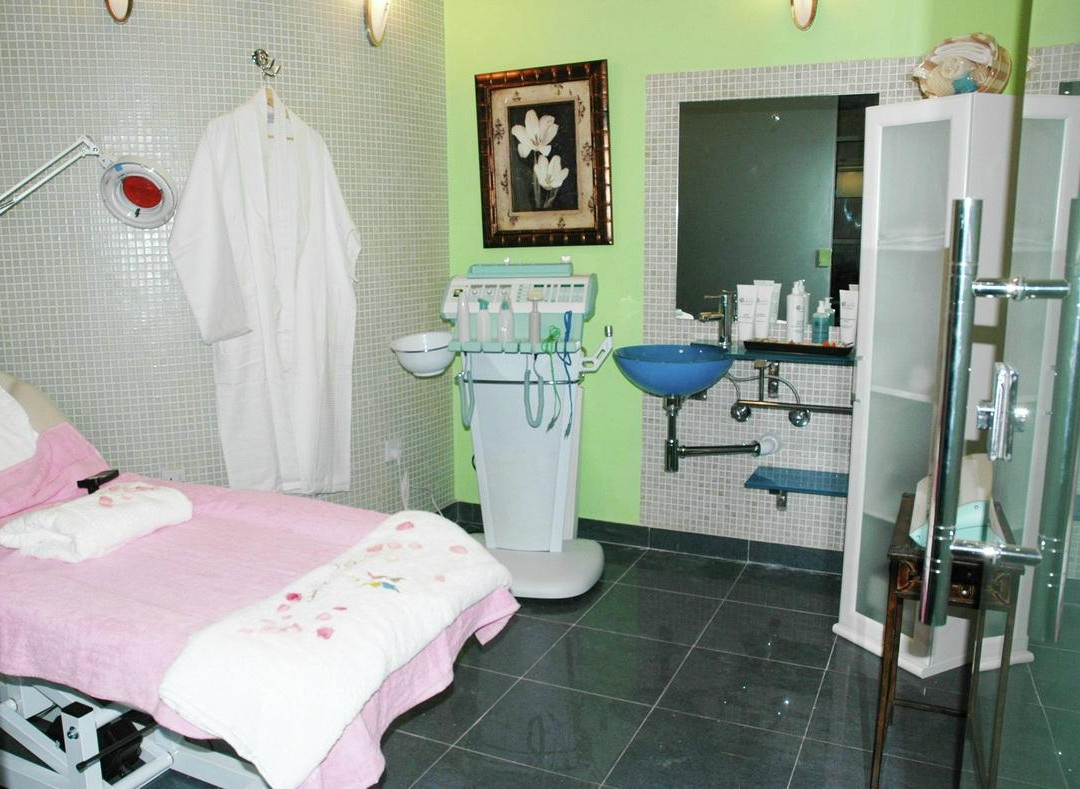 Four Seasons Center-Benghazi必去景点