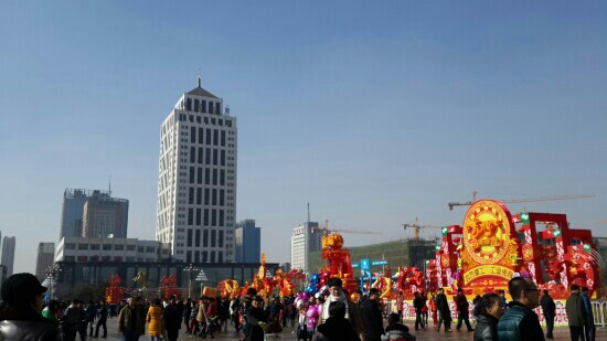 阿尔丁广场-包头市必去景点