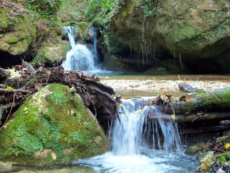 Serramonacesca旅游攻略图片