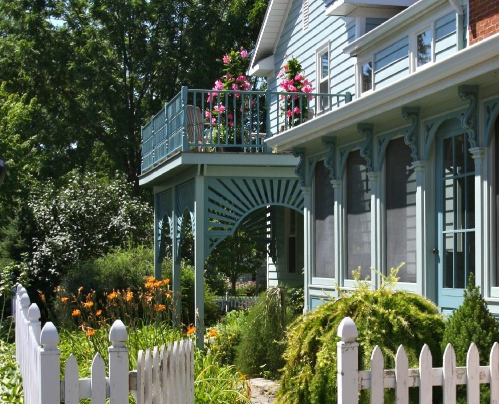 Eleven Centre Guest Suites主图