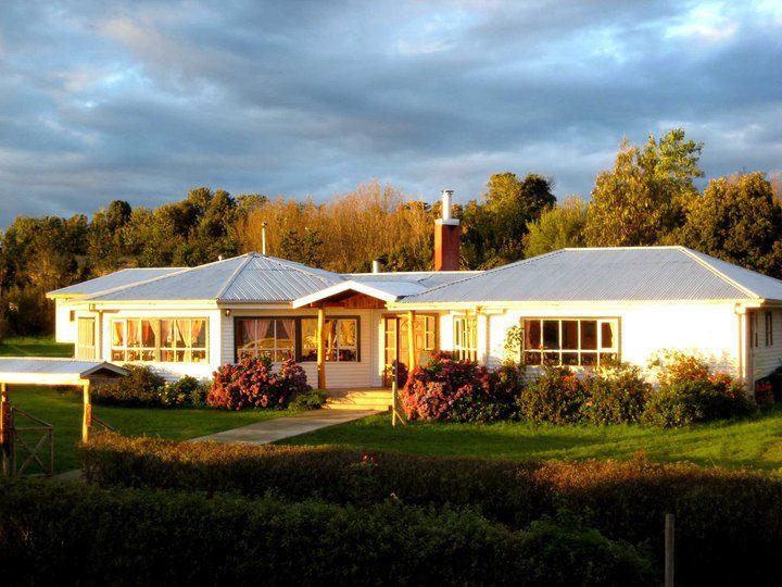 Isla Puluqui餐馆和美食-Bahia Veleros Restaurant