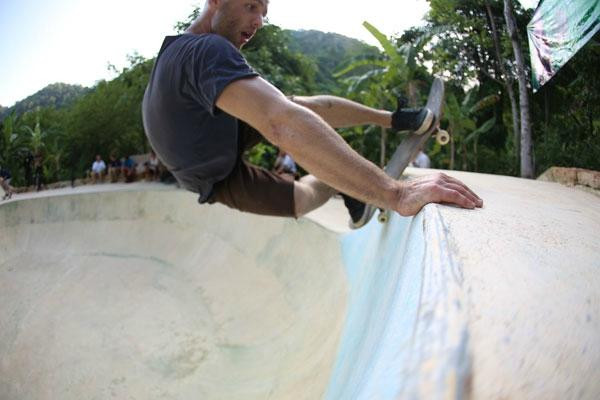 Jasmine Valley Skate Bowl-白马必去景点