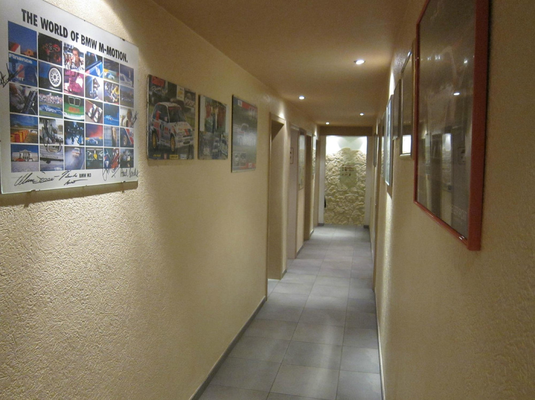 Hotel & Restaurant Hüllen主图