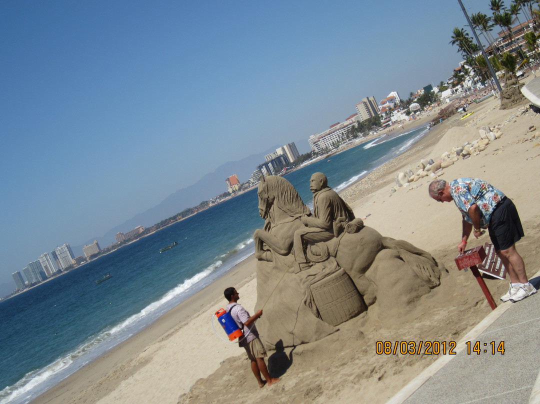 港海滨长廊（防波堤大道）-瓦拉塔港必去景点