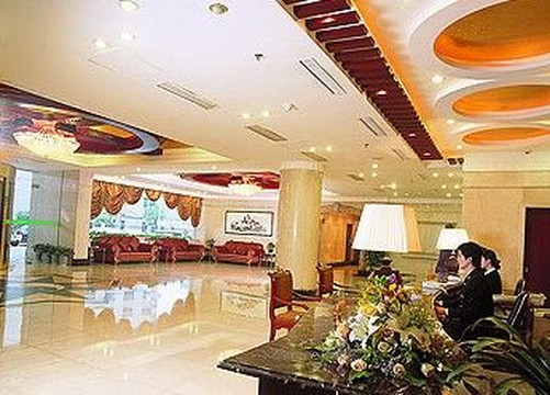 方元阳光休闲山庄主图