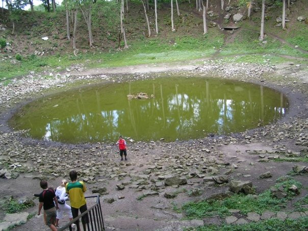 Kaali Meteorite Crater景点图片