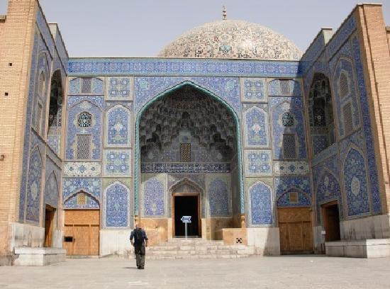 Naqsh-e Jahan Square景点图片
