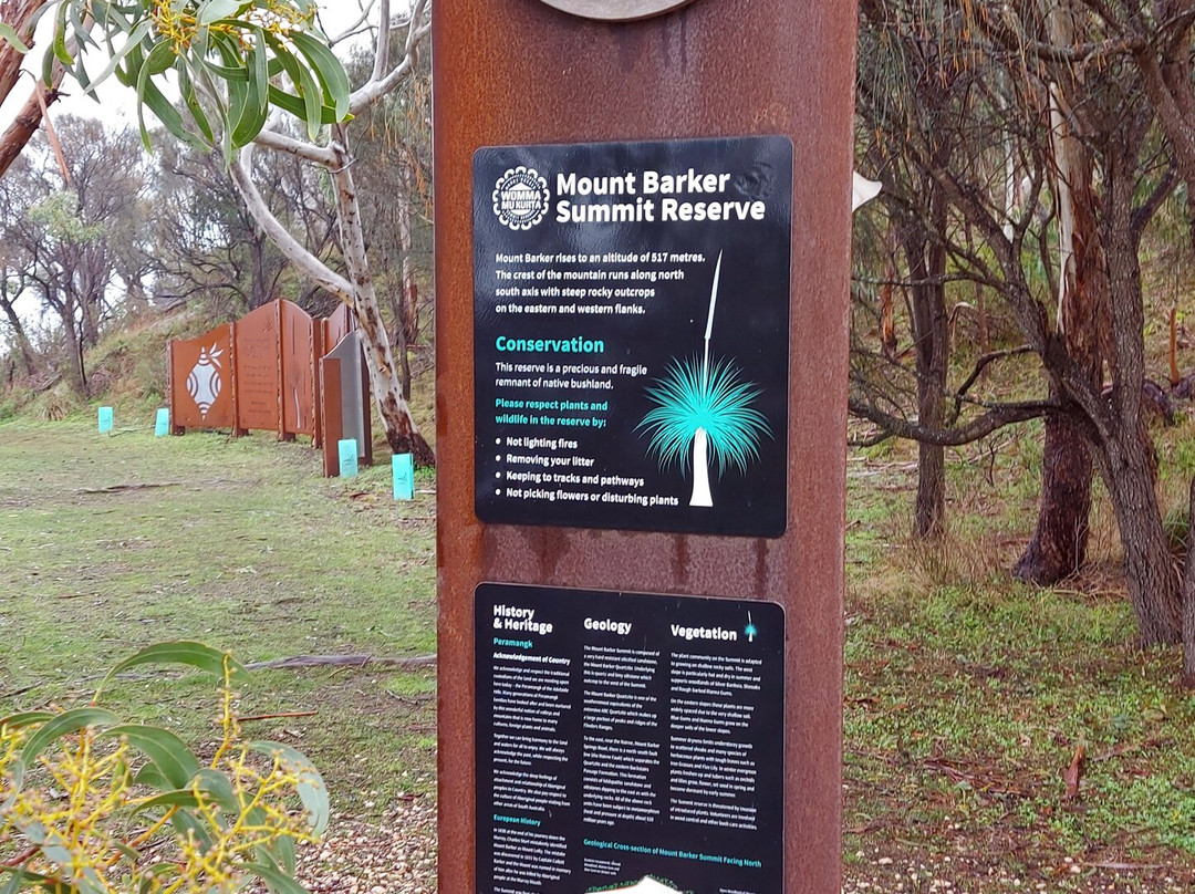 Mount Barker Summit景点图片