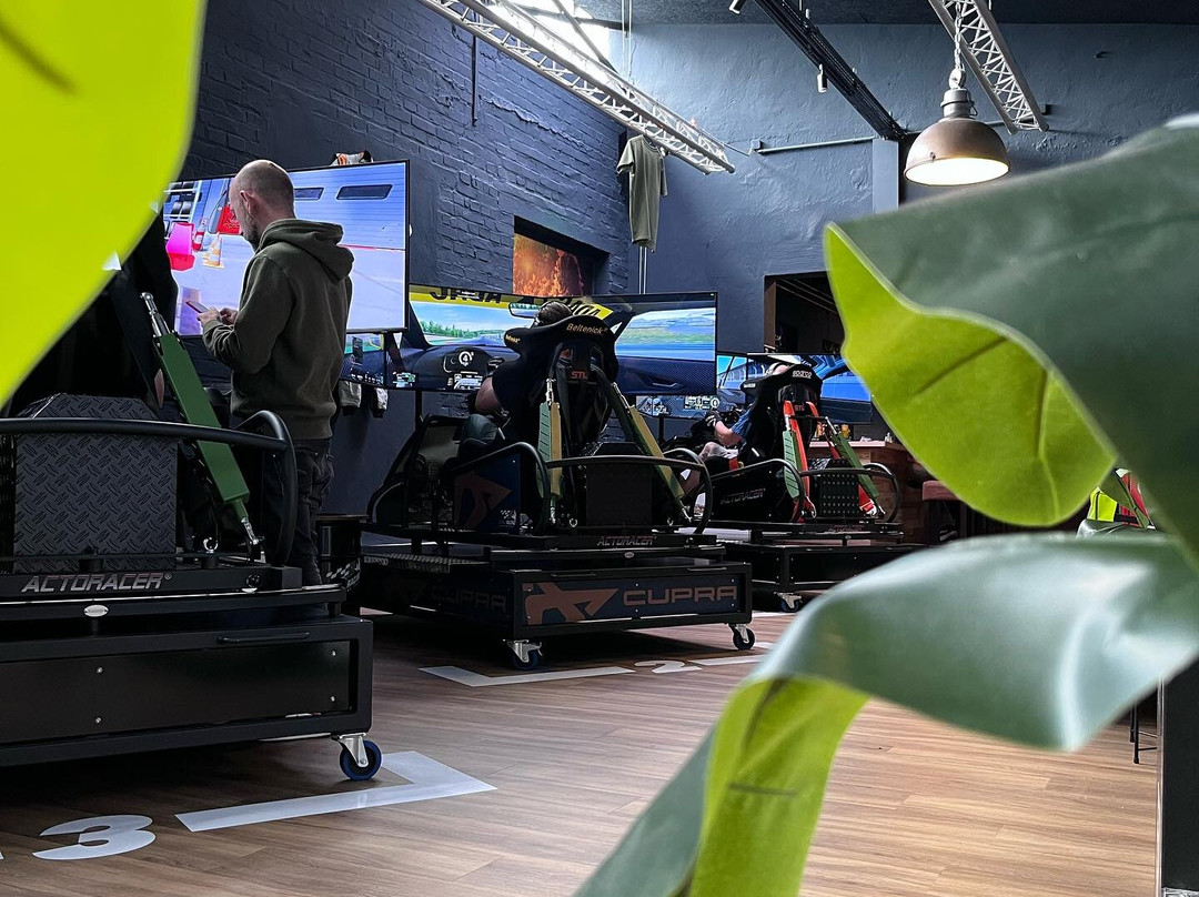BIGHA Sim Racing Lounge-哈廷根必去景点