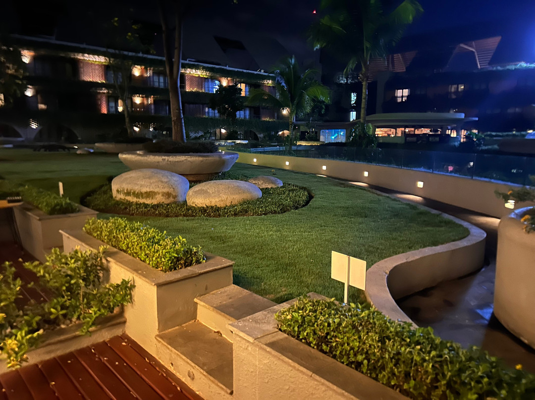 Yello Kuta Beachwalk Bali主图