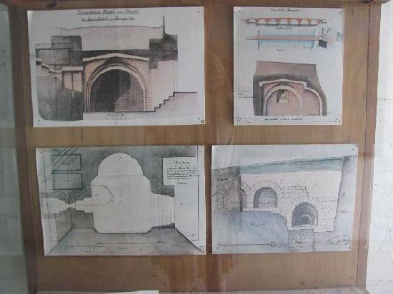 Drusus Bridge景点图片