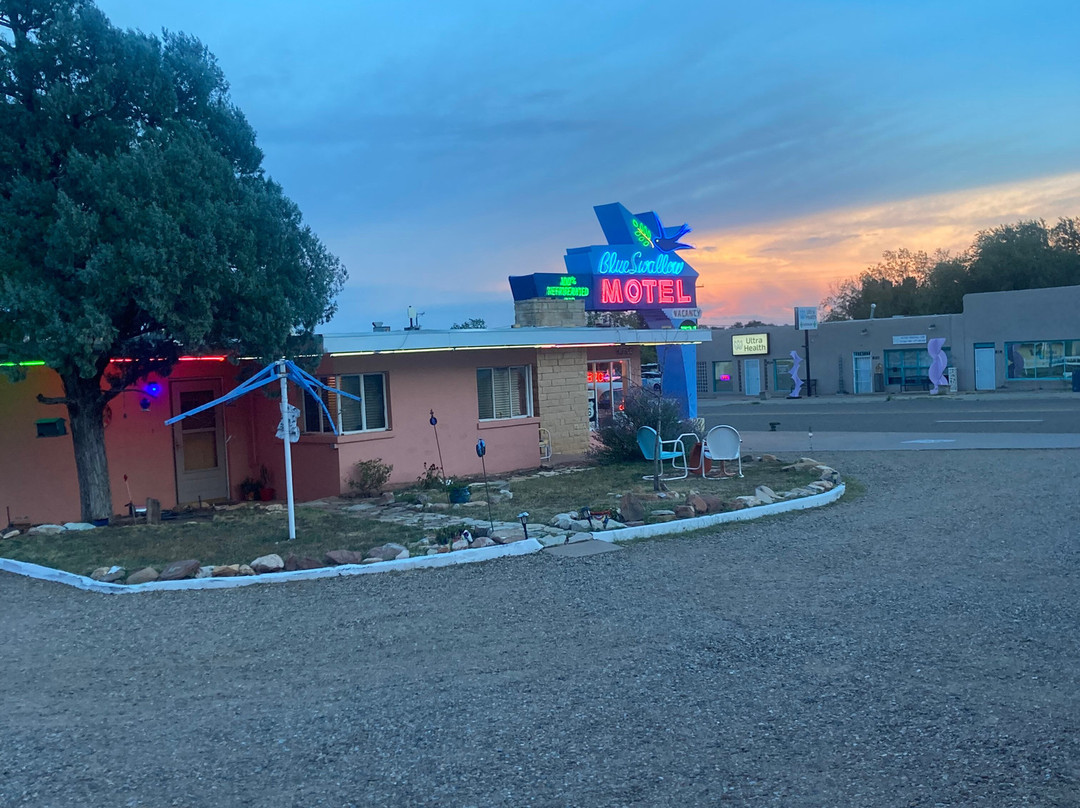 Blue Swallow Motel主图